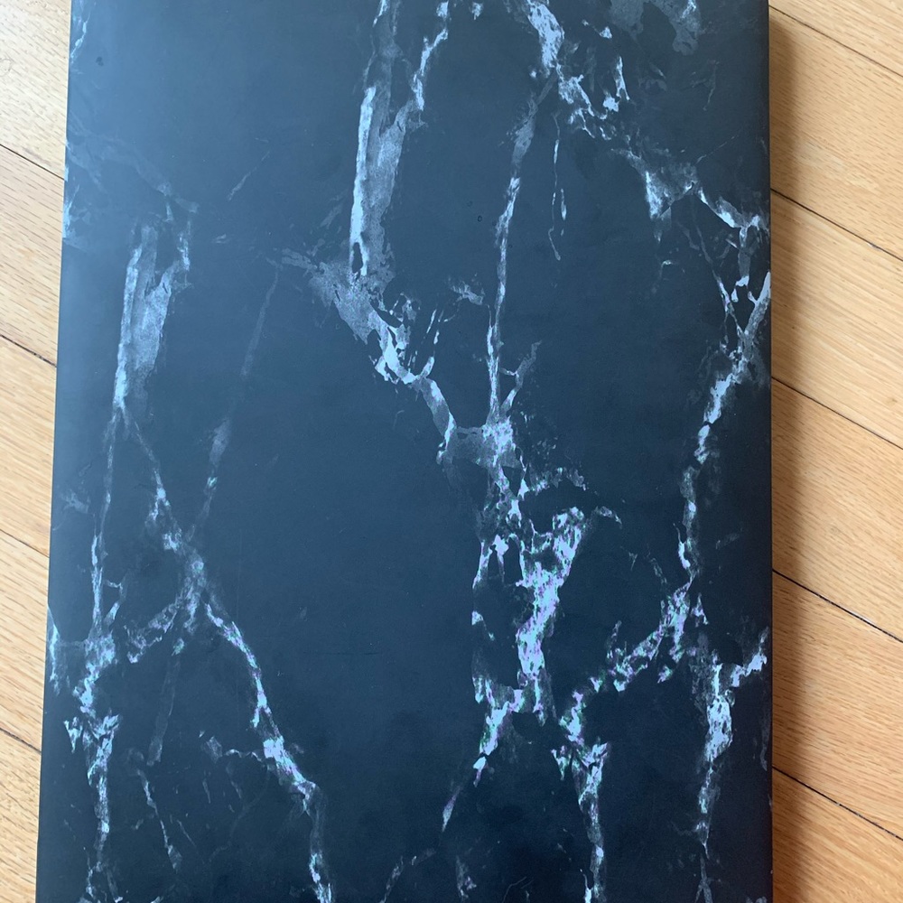 MACBOOK AIR 11 INCH - BLACK MARBLE COVER CASE